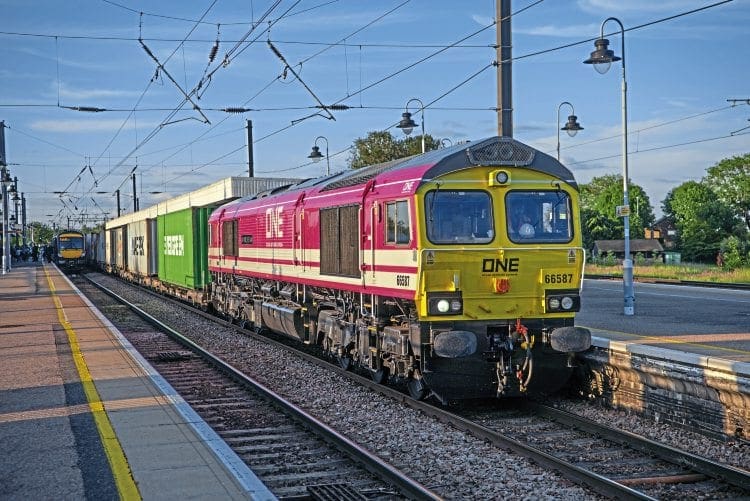 Train Steam Locomotive Railway Enthusiasts Model Railroad (Pink