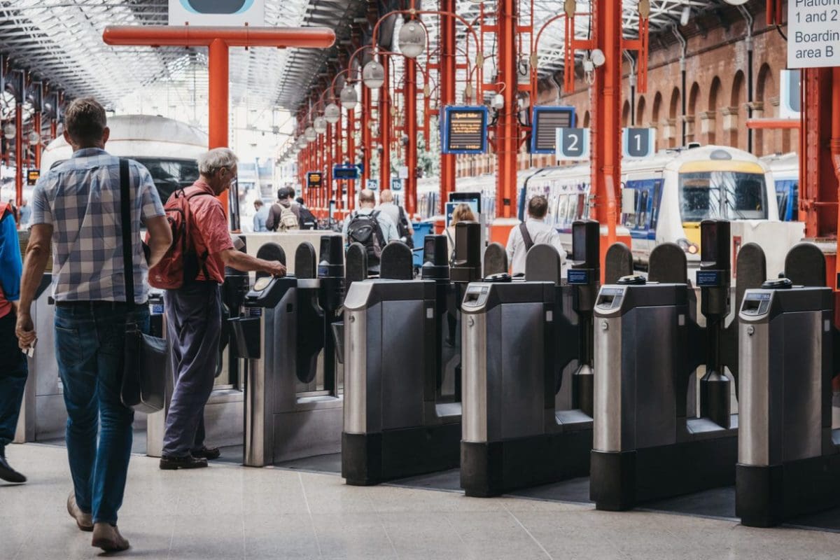 London Marylebone railway station closed due to tunnel defect